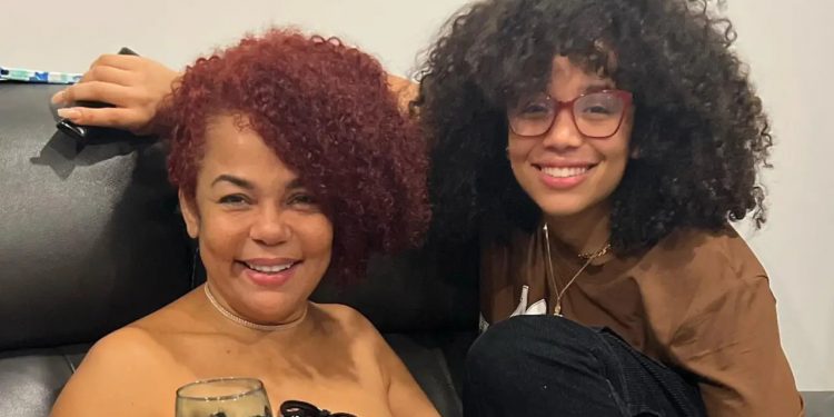 Captan a Cheddy García durante una acalorada discusión con su hija Chelsy