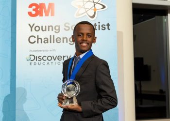 Joven de 14 años es nombrado el mejor científico de EEUU; mira lo que inventó