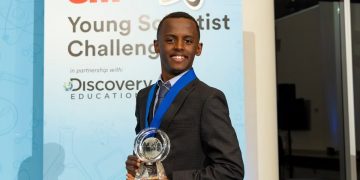 Joven de 14 años es nombrado el mejor científico de EEUU; mira lo que inventó