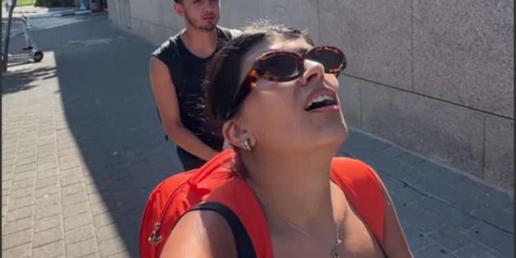 Influencer capta el momento preciso en el que atacan a Israel