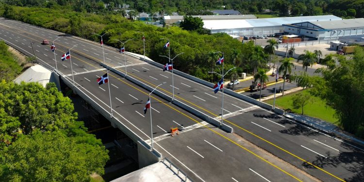 Finalizan los detalles conclusión construcción del puente de Pontón, La Vega y del puente de las 7S