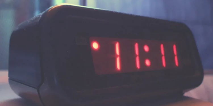 ¿Por qué tendemos a mirar el reloj a las 11:11?