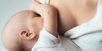 ¿Cómo saber si mi bebé come lo suficiente?