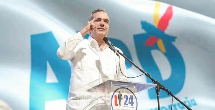 Presidente Abinader: «En este Gobierno los chelitos rinden, rinden»