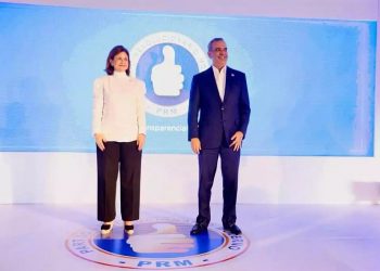 Abinader anuncia Raquel Peña repetirá como su candidata a la Vicepresidencia