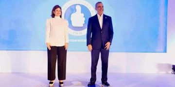 Abinader anuncia Raquel Peña repetirá como su candidata a la Vicepresidencia