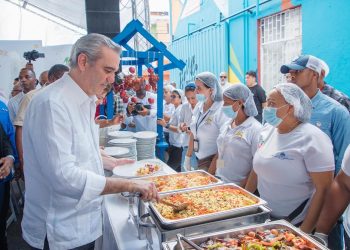 Presidente Abinader encabeza inicio Navidad del Cambio 2023 que ofrecerá aproximadamente 10 millones de raciones de almuerzos y cenas navideñas