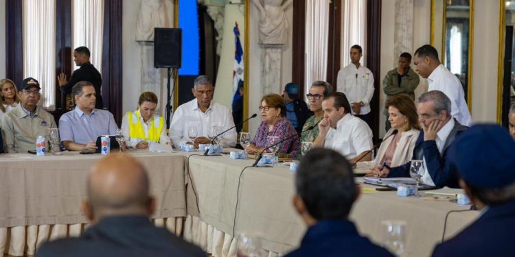 Presidente Abinader ordena suspensión de la docencia hasta el próximo miércoles