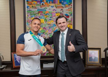 Banco Ademi firma apoyo con Audrys Nin de cara a París 2024