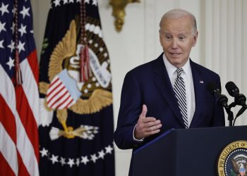 Biden amenaza con vetar la legislación de ayuda a Israel si no incluye a Ucrania