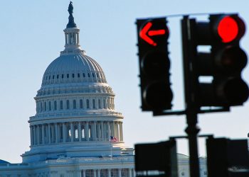 Cámara de Representantes de EE.UU. aprueba un proyecto de ley de financiación del Gobierno sin asignar fondos para Ucrania e Israel