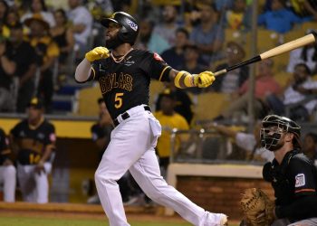 Águilas frenan racha negativa en casa, blanquean a los Toros
