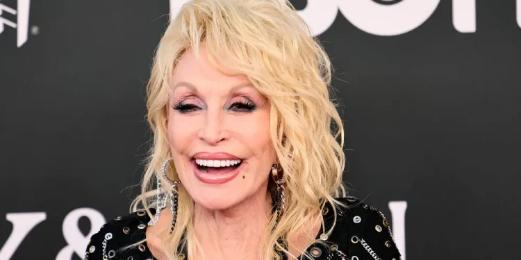 Dolly Parton respondió sobre su posible salto a la política: “Ya hemos tenido suficientes tontos en la Casa Blanca”