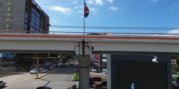 Elevado Estrella Sadhala y Puente Hermanos Patiño en Santiago sin problema