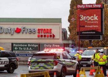 Explosión en un puente fronterizo entre Estados Unidos y Canadá: así fue el estallido de un vehículo