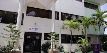 Intrant garantiza funcionamiento sistema semáforos de Santo Domingo