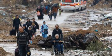 Israel y Hamás completan cuarto canje de rehenes por prisioneros tras acordar dos días más de tregua