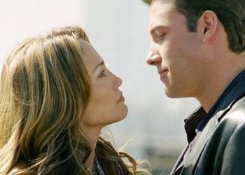 Jennifer López compartió una carta de amor que Ben Affleck le escribió a principios de los 2000
