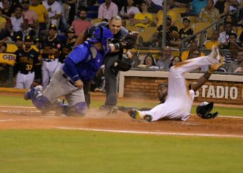 Águilas ven cortada su racha de victorias, pierden 6-4 ante Licey