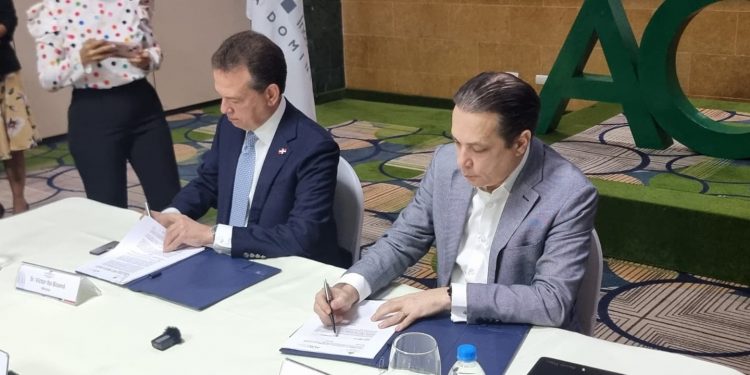MICM y ACIS firman el Acuerdo de Colaboración Interinstitucional