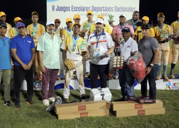 Nordeste gana el oro béisbol Juegos Escolares Barahona 2023