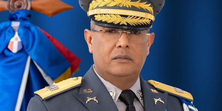 Gran reto para el mayor general Ramón Guzmán Peralta en la dirección de la Policía