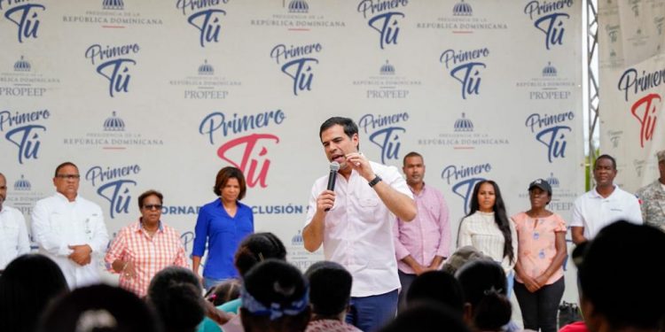 Roberto Ángel afirma gobierno de Abinader está enfocado en romper el círculo de pobreza en SDE y Monte Plata