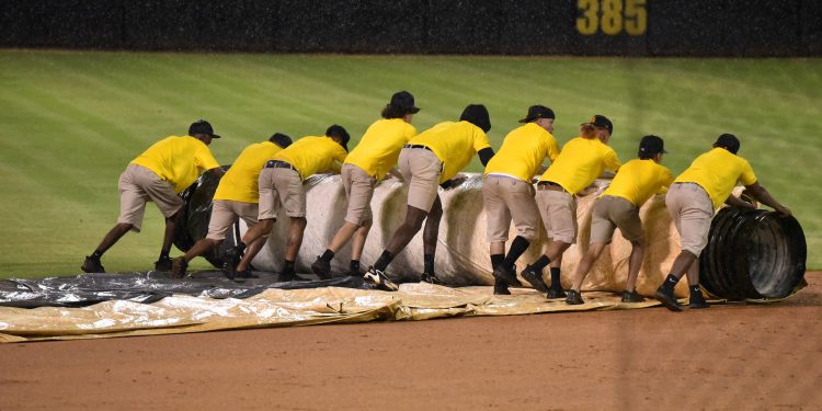 Suspenden por lluvia juego Estrellas y Águilas en Estadio Cibao