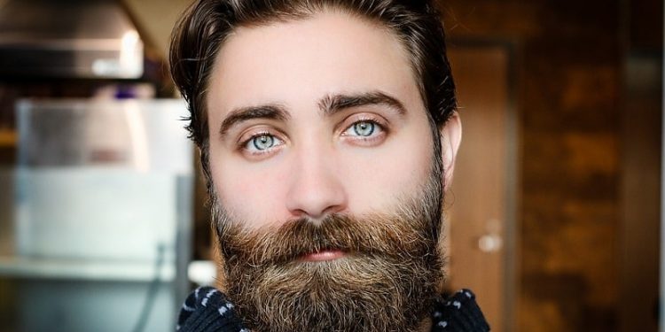 Los otros trasplantes de pelo: barba, cejas…