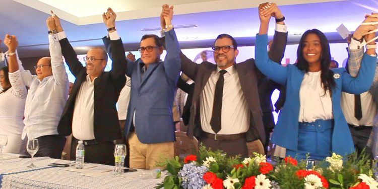 Yohan López candidato a la presidencia del Colegio de Abogados presenta su propuesta y equipo de trabajo en un masivo acto