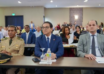 Gobierno destina más de 2 mil millones para compra de medicamentos