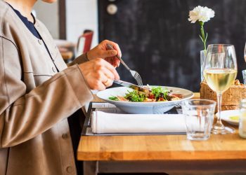 ¿Qué no debes hacer justo después de comer?