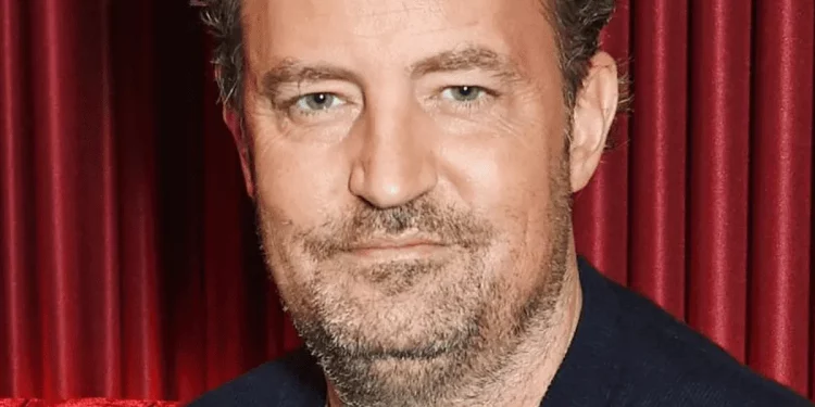 ¿Por qué la causa de muerte de Matthew Perry sigue sin revelarse?