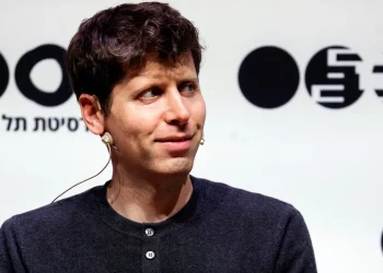 Microsoft contrata al cofundador de OpenAI, despedido el viernes