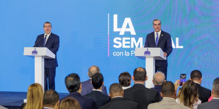 Presidente Abinader apoya al presidente electo de Guatemala, Bernardo Arévalo, en su lucha por la democracia