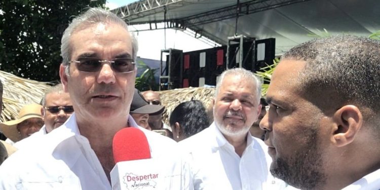 Presidente Abinader felicita gesto de Leonel dereconocer consolidación del turismo