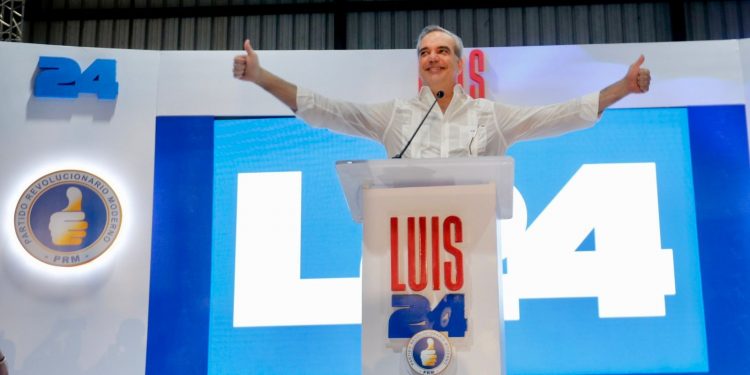 Abinader ganaría en primera vuelta las elecciones