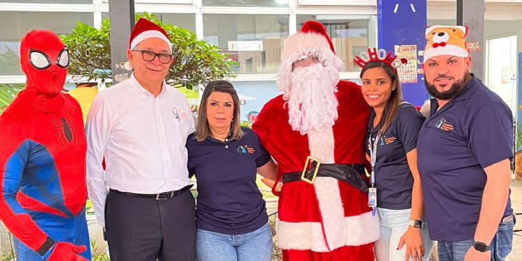 Alegría en el Hospital Infantil Arturo Grullón con el Aeropuerto Internacional del Cibao