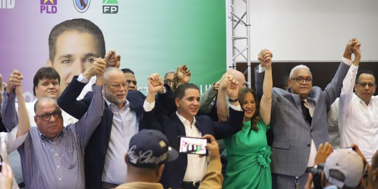 Alianza Rescate RD en Santiago convoca a la gran caravana del triunfo de Víctor Fadul