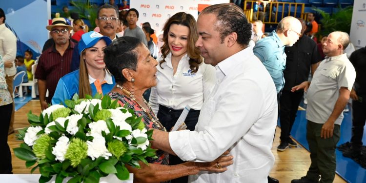 Banreservas respalda la inclusión financiera con Bancarizar es Patria