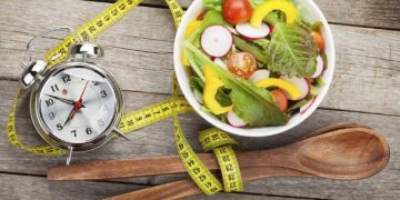 Esta es la mejor hora para desayunar y cenar según tu reloj biológico