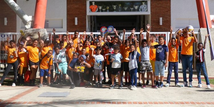 Fundación Cibao FC celebra la «Navidad de Campeones» con los niños de Santiago