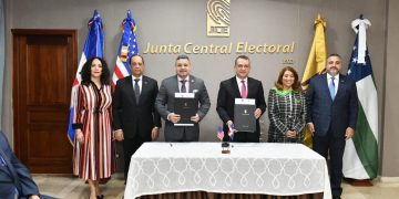 JCE firma acuerdo con el Departamento de la Policía de Nueva York