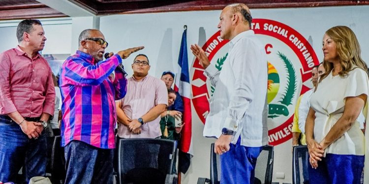 PRSC proclama a Ulises como su candidato a la alcaldía de Santiago