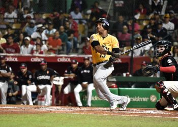 Águilas Cibaeñas pegan 15 hits y derrotan 9-5 a los Leones del Escogido