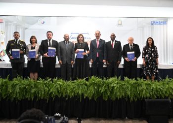 TC y MESCyT anuncian 25 universidades implementarán la asignatura de Educación Constitucional en 2024