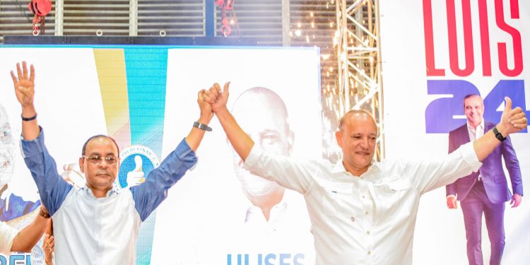Ulises recibe apoyo de Rubén Polanco, asegura cometen irregularidades en cabildo de Santiago