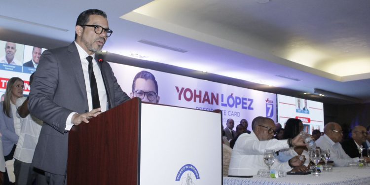Diego García candidato a la presidencia del Colegio de Abogados reconoce triunfo de Yohan López