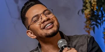 Cantante cristiano muere en pleno escenario