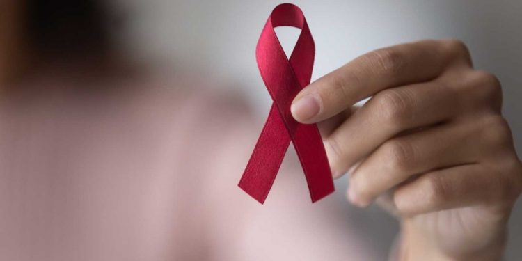 Día Mundial del Sida: así es el perfil del adolescente con VIH